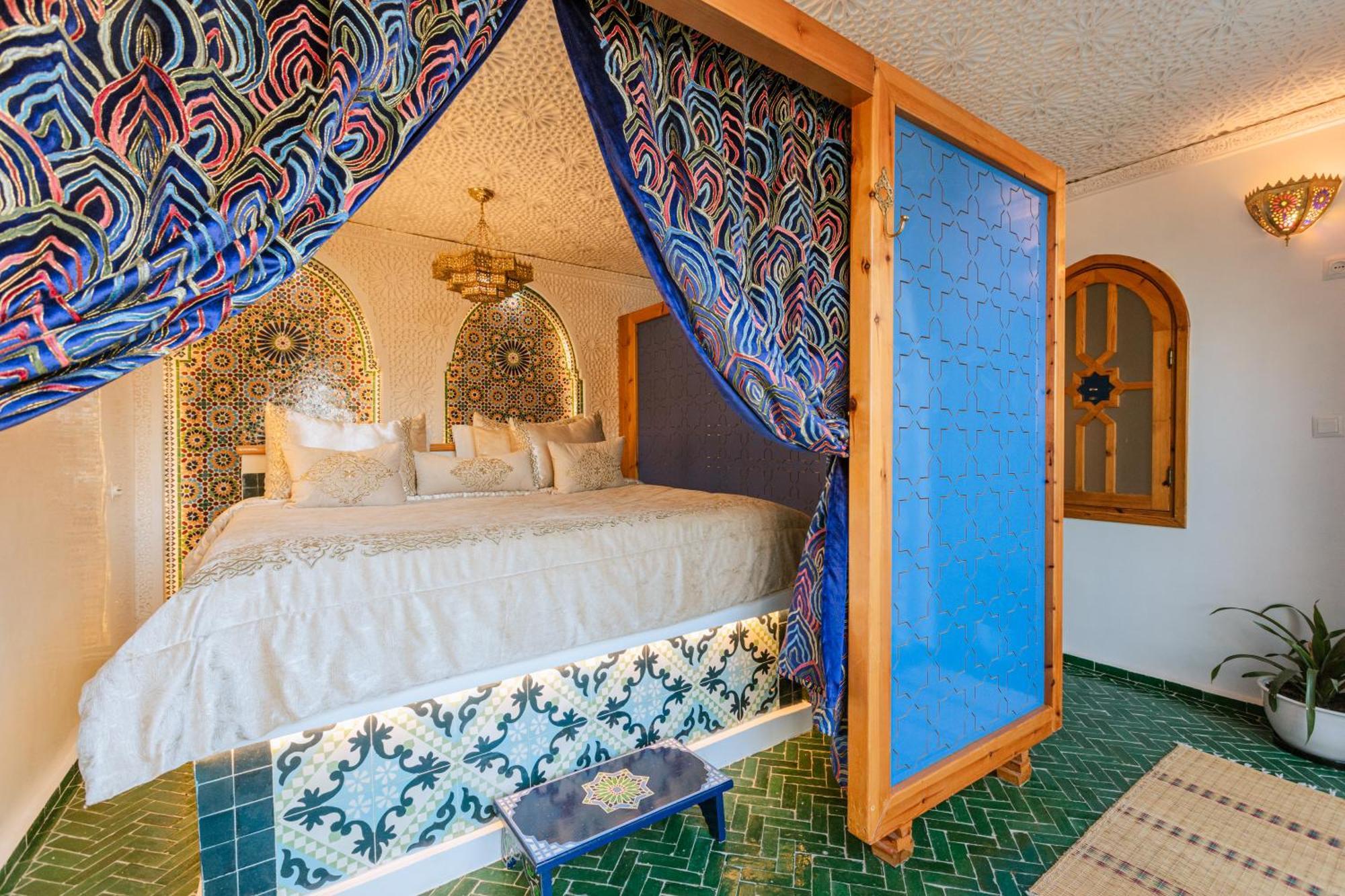 Riad Villa With Mediterranean Sea Views Of Spain And Gibraltar 丹吉尔 外观 照片