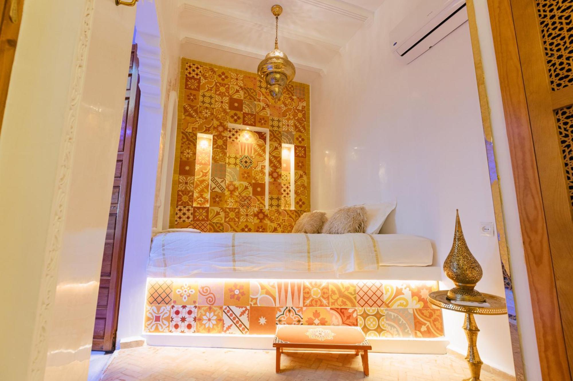 Riad Villa With Mediterranean Sea Views Of Spain And Gibraltar 丹吉尔 外观 照片