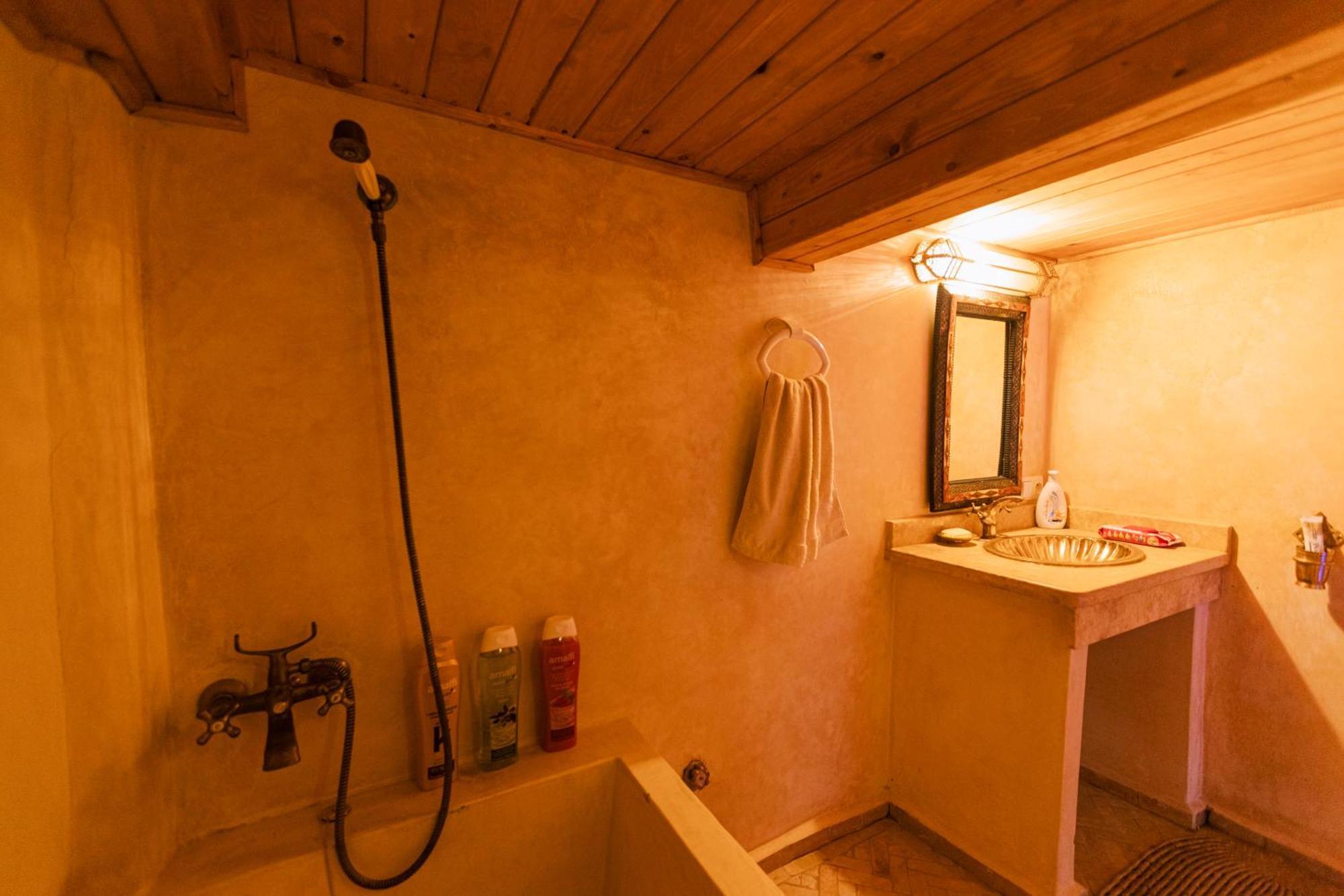 Riad Villa With Mediterranean Sea Views Of Spain And Gibraltar 丹吉尔 外观 照片